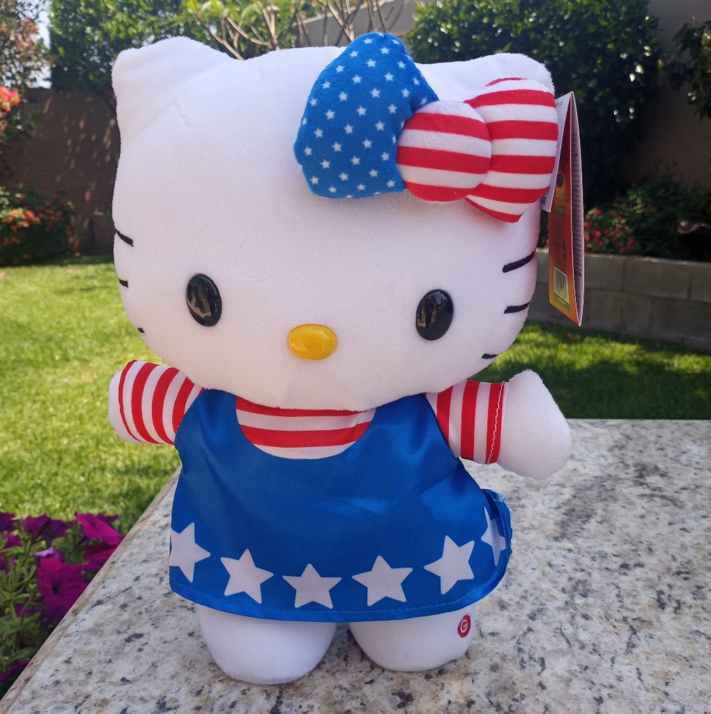 Hello kitty patriotic side greeter 2022